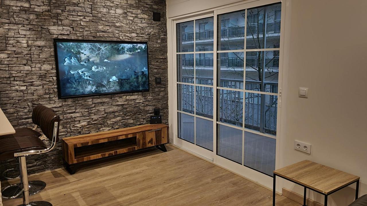 Damara Apartment Калпе Екстериор снимка